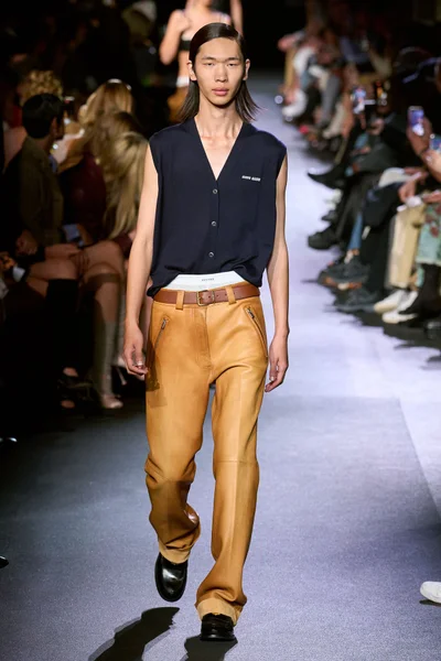 Look 55